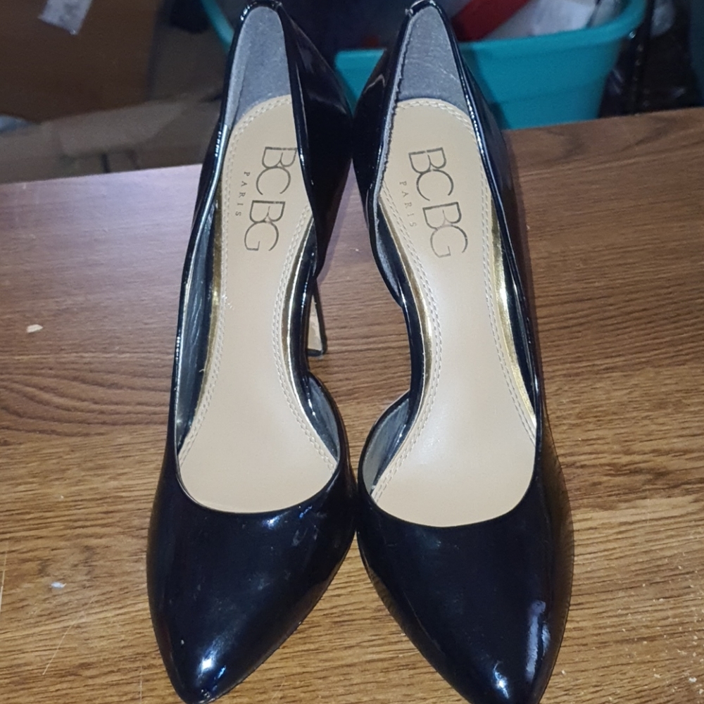 Bcbg Paris jaze patent leather pump